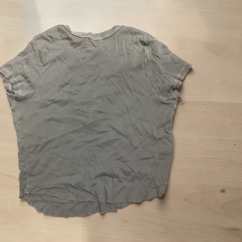 Urban Nation Light Gray Short Sleeve Top - Picture 3 of 7